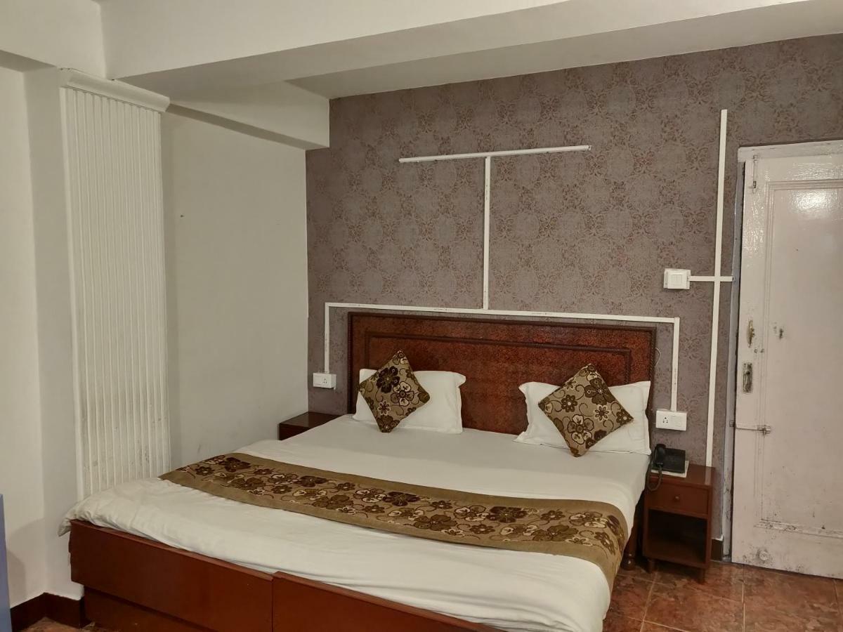 Hotel Hamers International Mussoorie Bagian luar foto